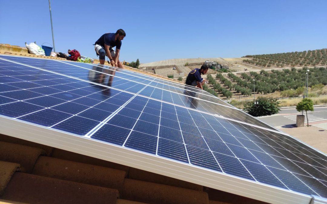 España líder en Europa en autoconsumo solar con más de 1.400 MW instalados en 2021